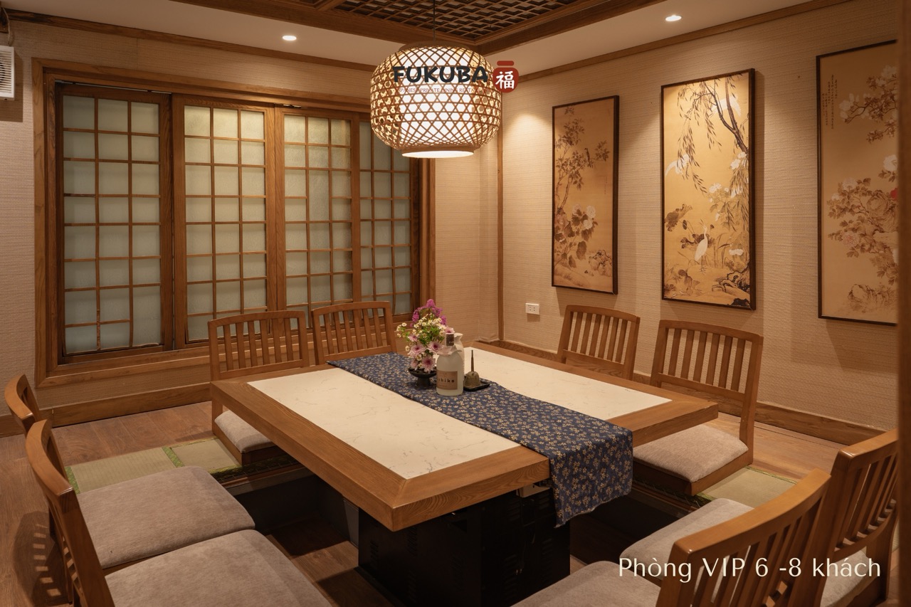 Phòng VIP 6-8 khách